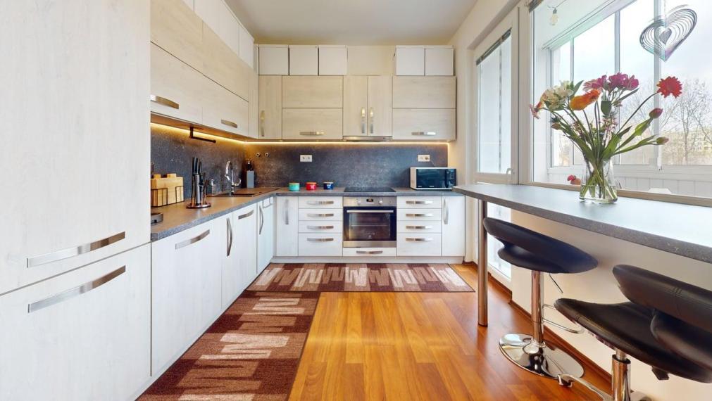 3-izbový byt Terasa, Trieda SNP | parkovanie v cene, 81 m²