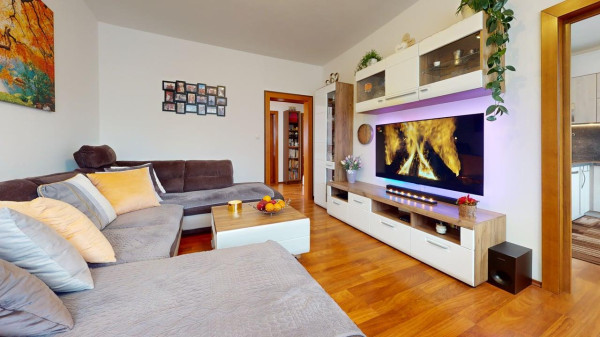 3-izbový byt Terasa, Trieda SNP | parkovanie v cene, 81 m²